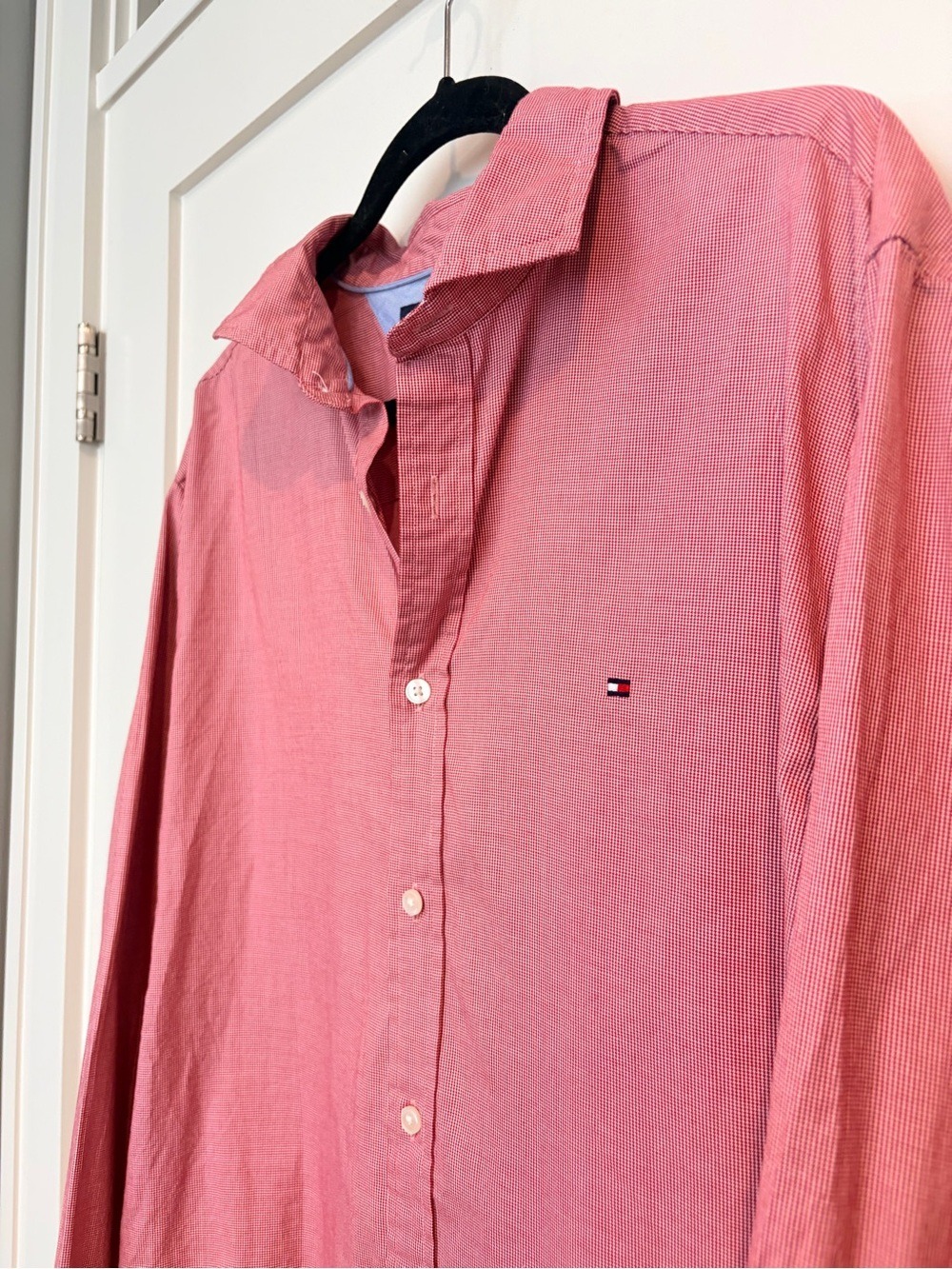 Tommy Hilfiger Men’s Red Micro Check Button Front Dress Shirt XL

Description: